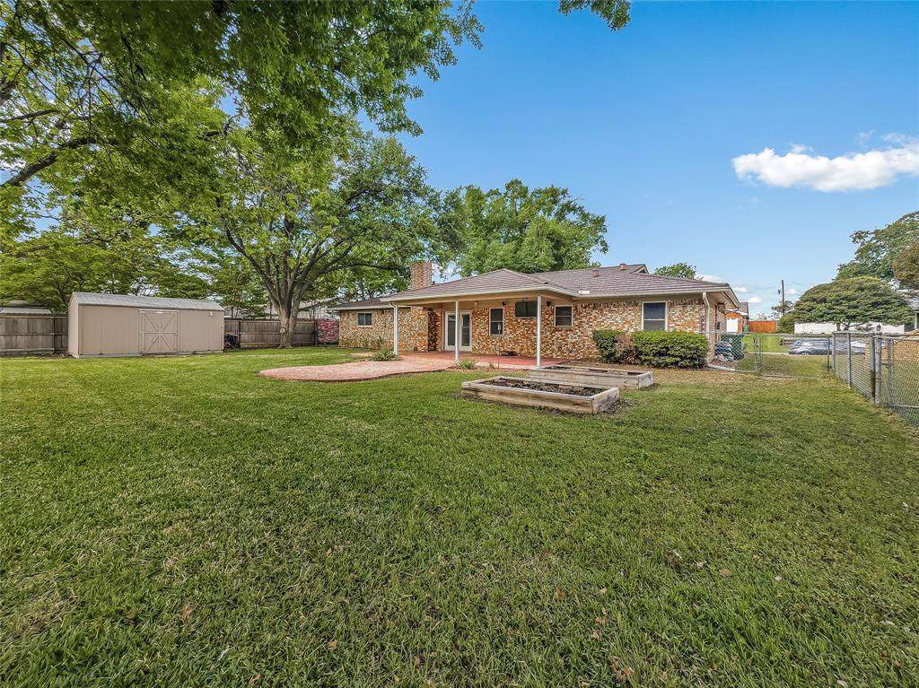 220 Cooper Drive - Photo 1