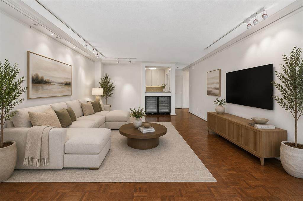 3883 Turtle Creek Boulevard - Photo 1