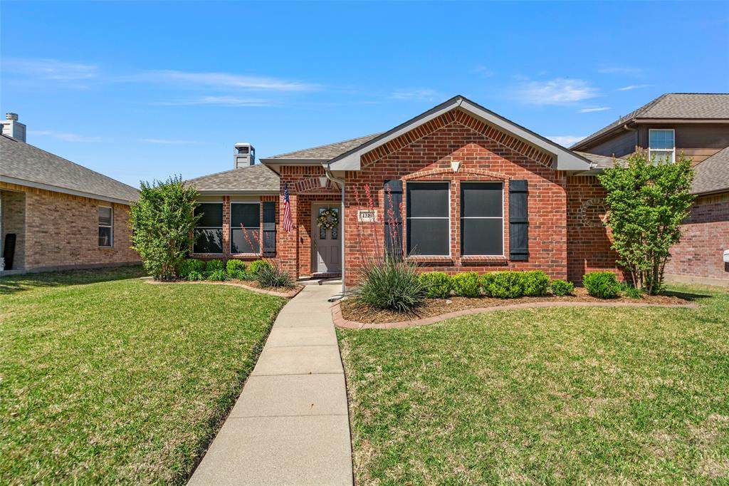 1319 Lamar Lane - Photo 1