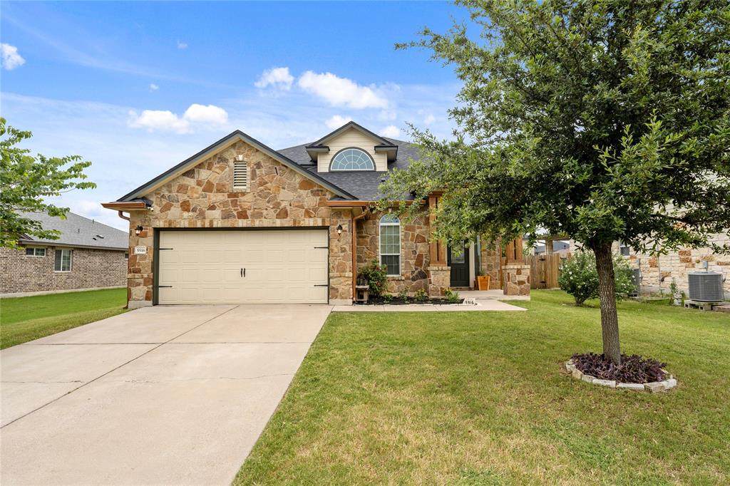 5516 Pinery Drive - Photo 1
