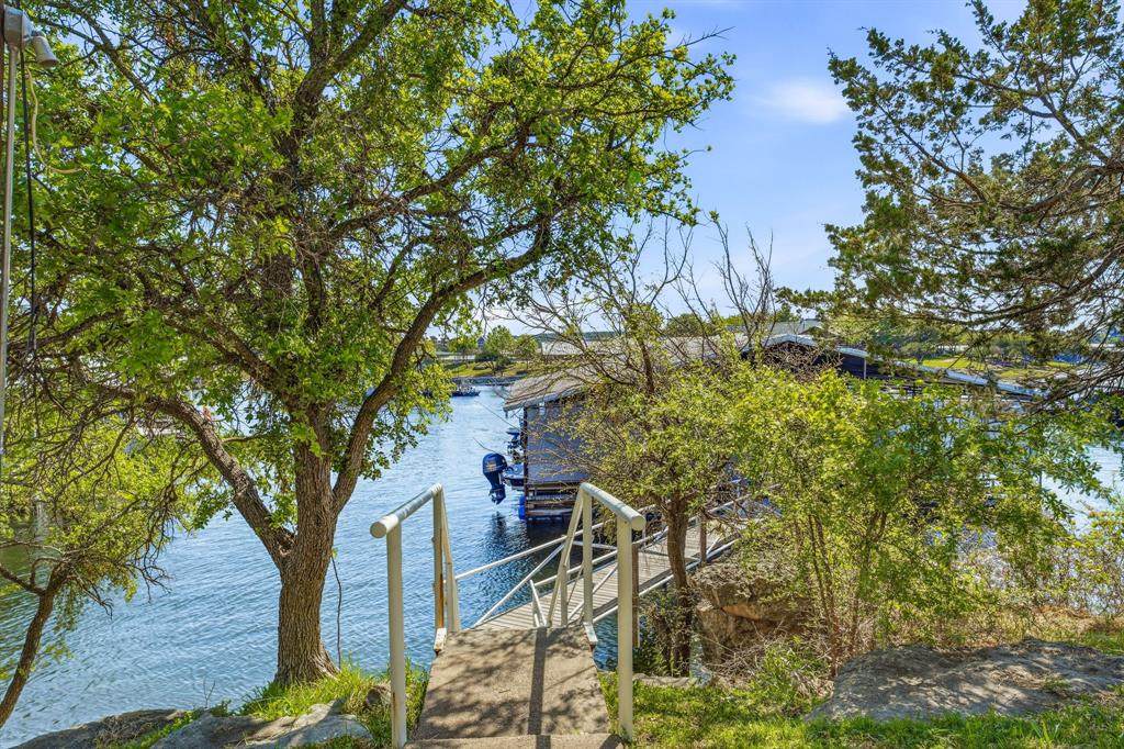 3301 Lavilla Road - Photo 1