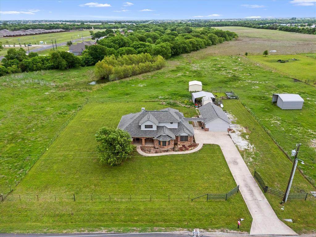 2937 County Road 2606 - Photo 1