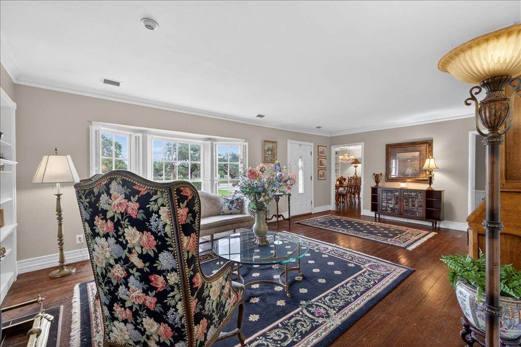 3505 White Settlement Road - Photo 1