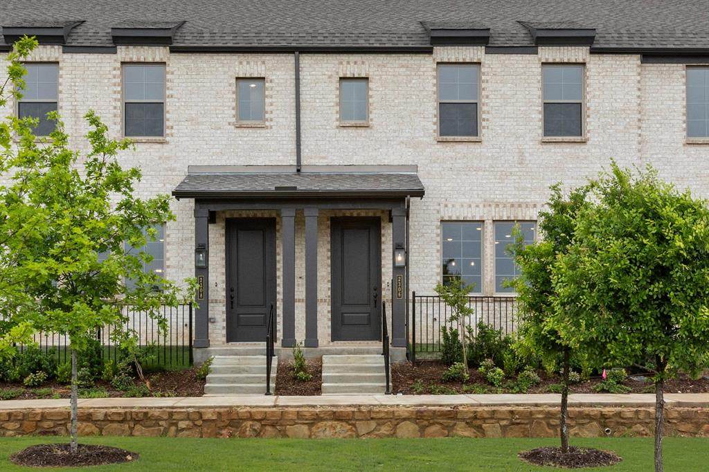 2306 Glacier Way - Photo 1
