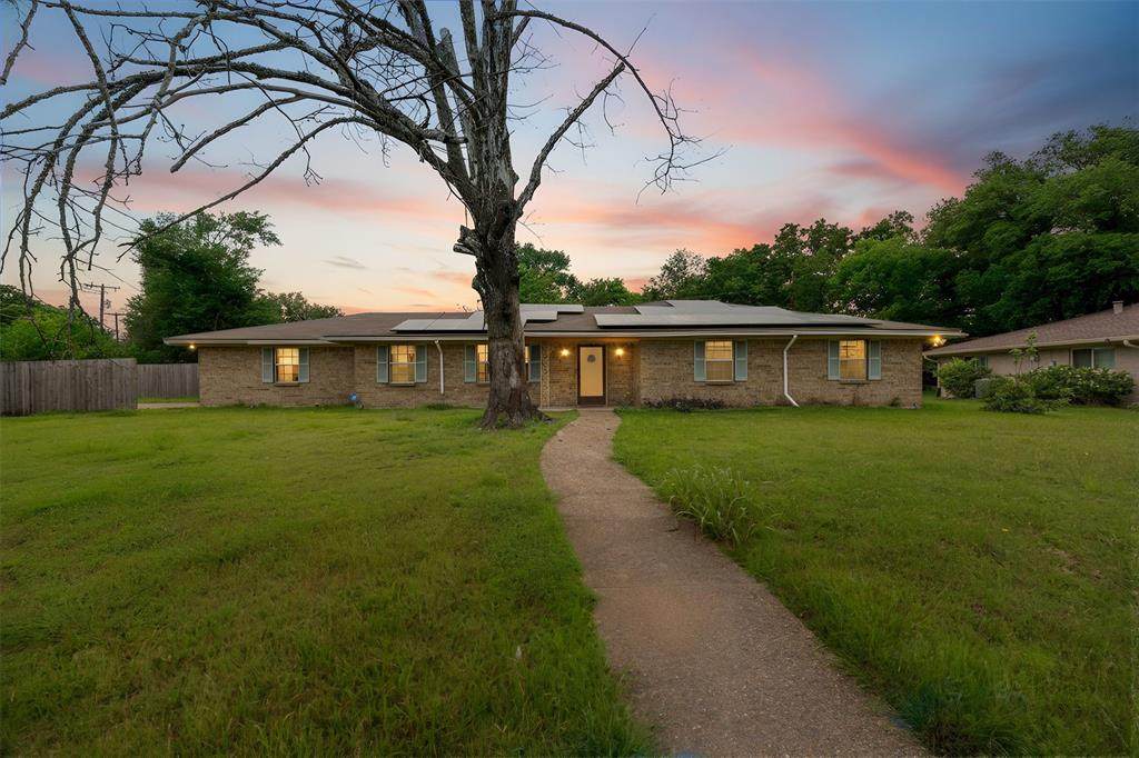 536 Forrest Lane - Photo 1