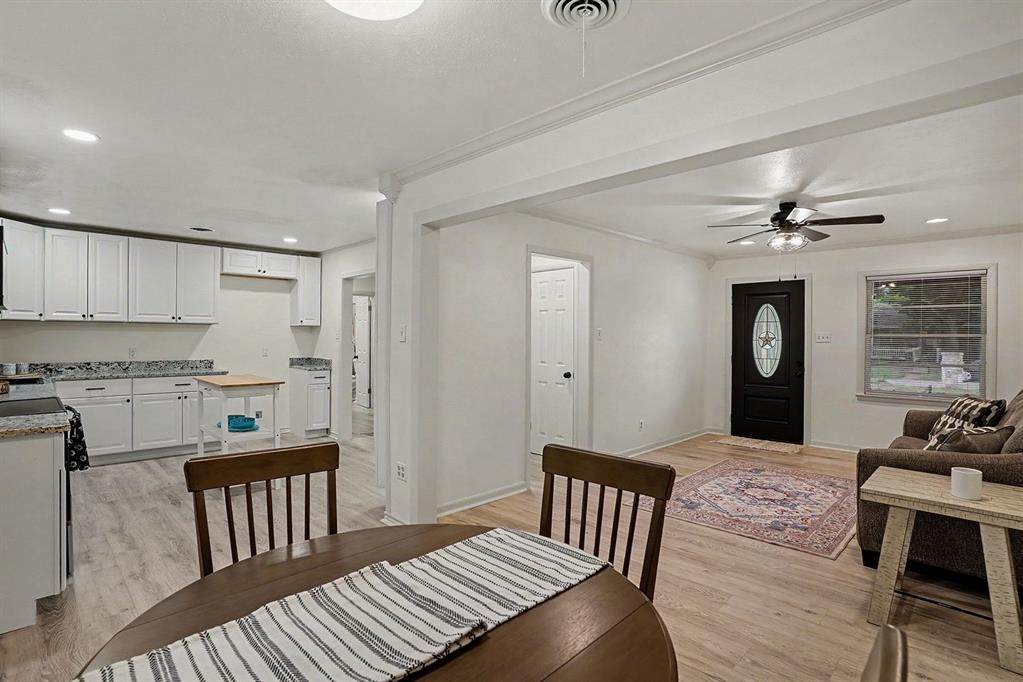 801 37th Street - Photo 1