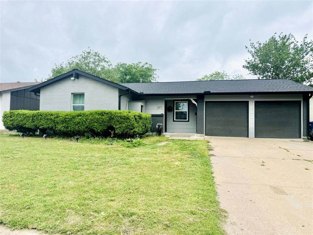 107 Forest Crest Drive - Photo 1