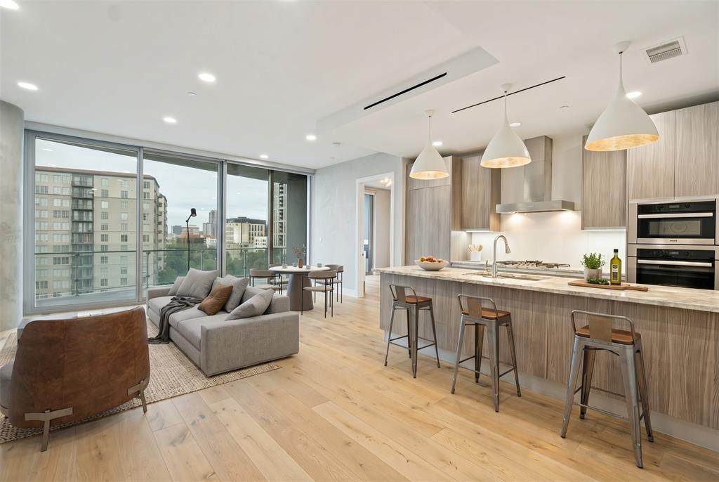3130 Harwood Street - Photo 1