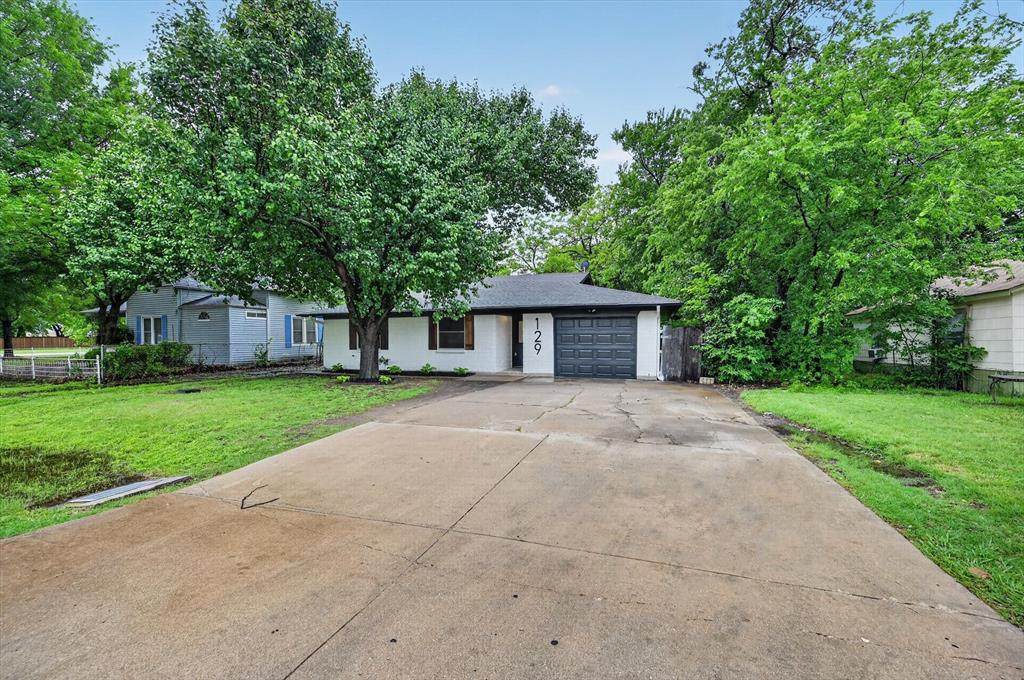 129 Dobson Street - Photo 1