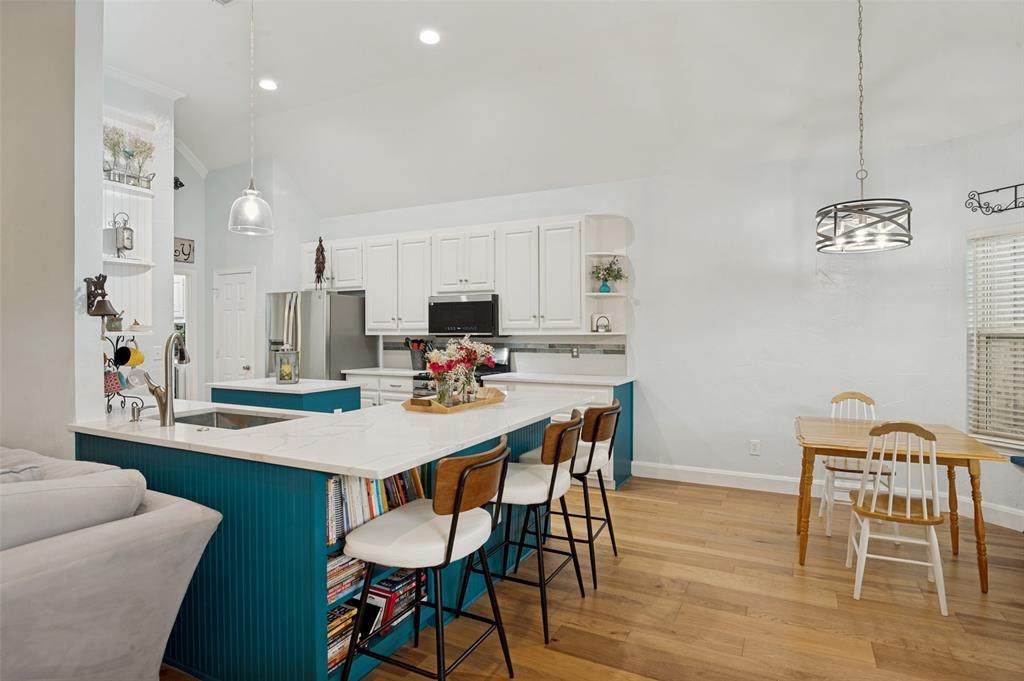 6929 Levelland Road - Photo 1