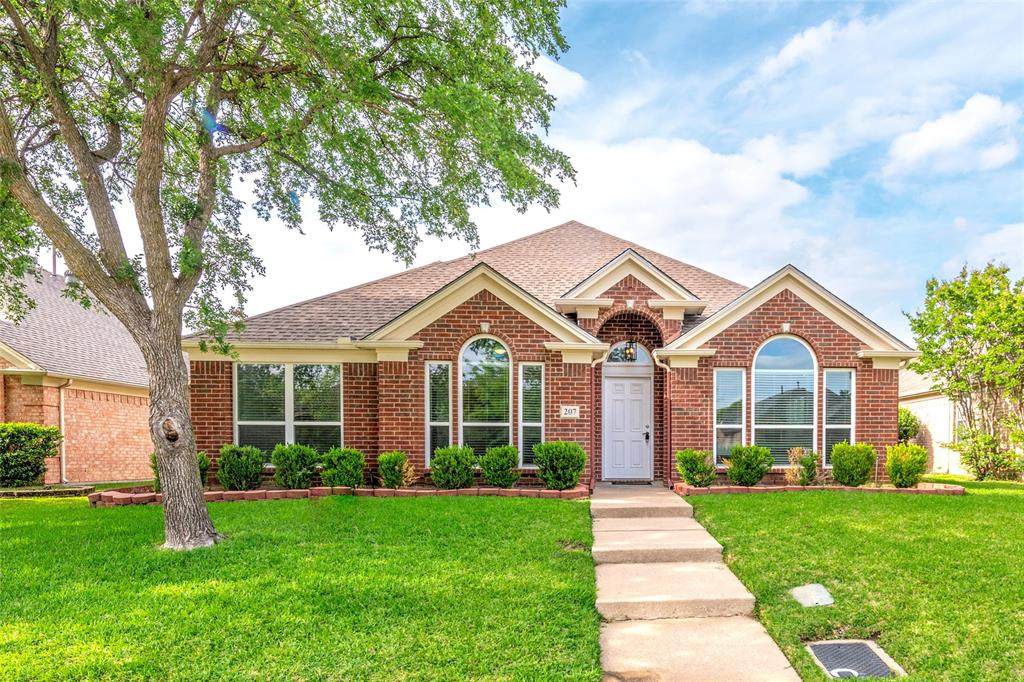 207 Meredith Court - Photo 1