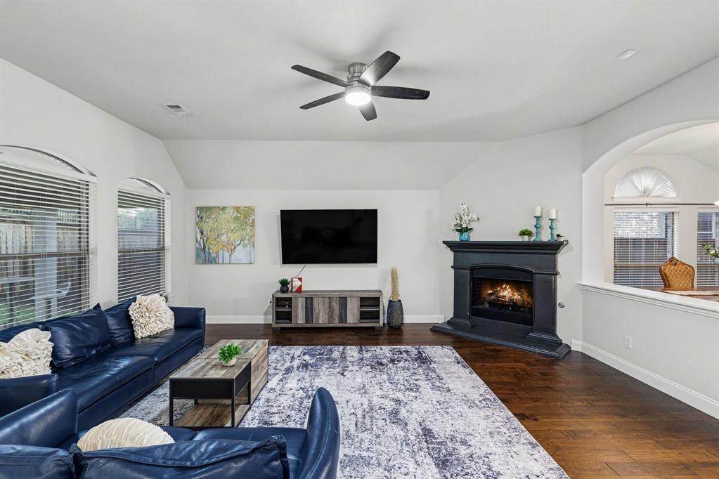 1003 Brighton Street - Photo 1