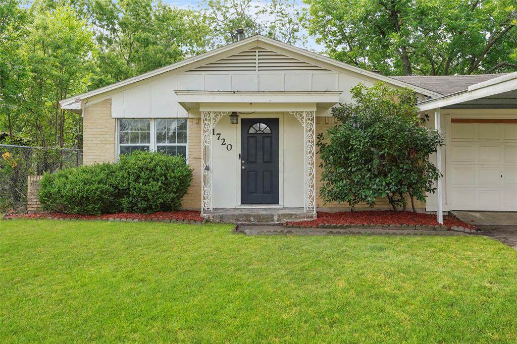 1720 Longview Street - Photo 1