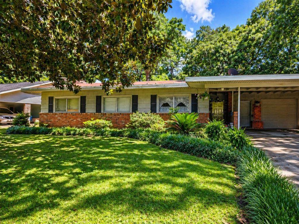 813 Captain Shreve Drive - Photo 1
