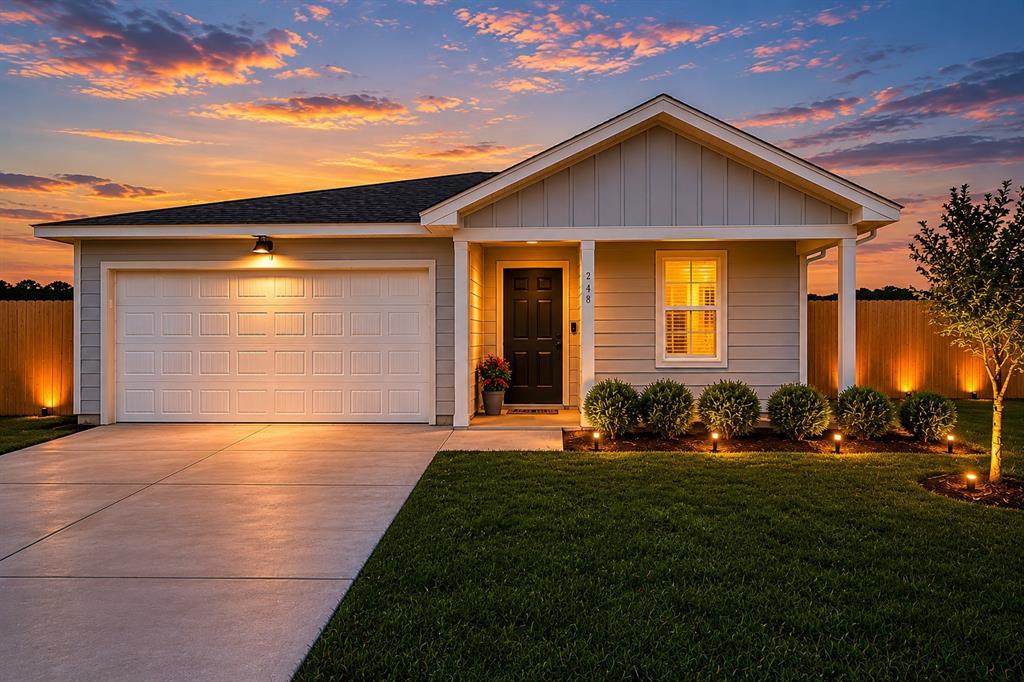 258 Peace Lily Way - Photo 1