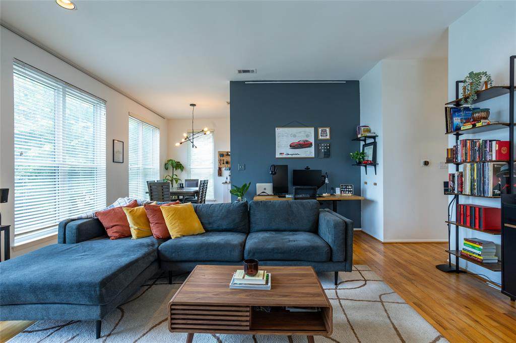 4030 Holland Avenue - Photo 1
