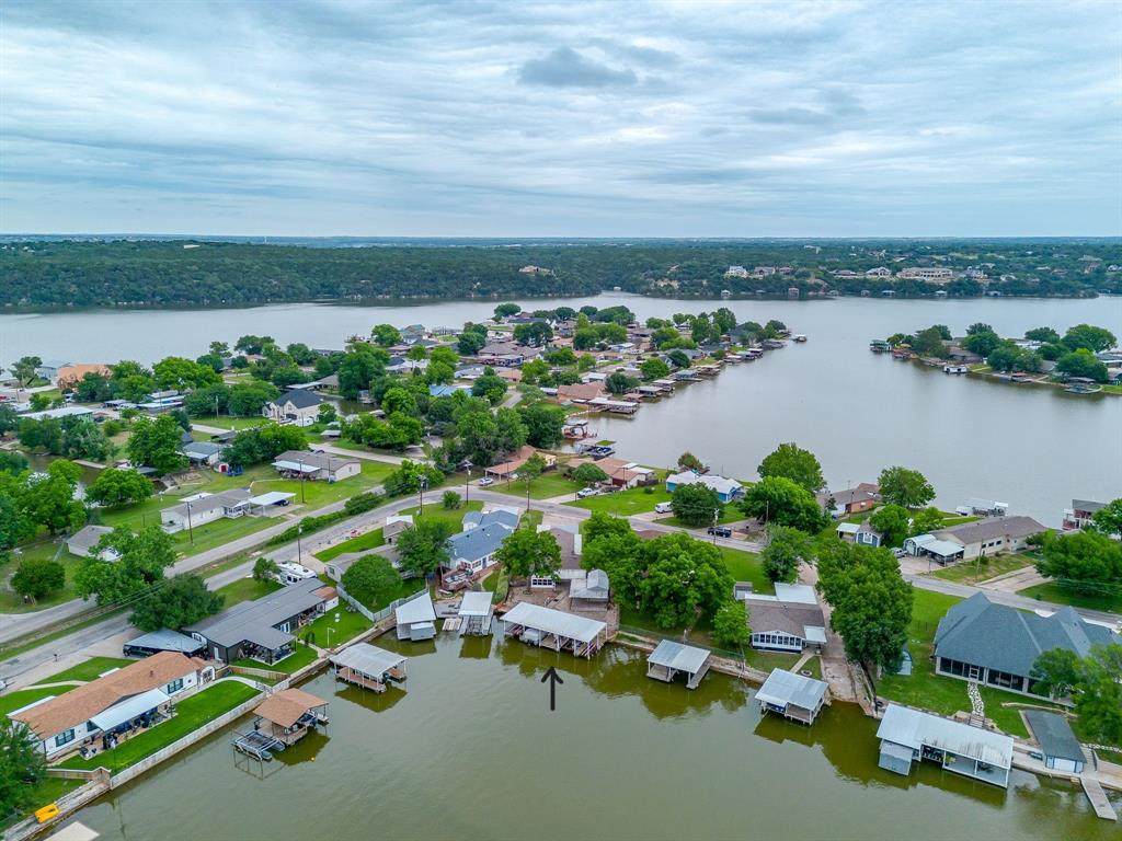 4006 Lands End Court - Photo 1