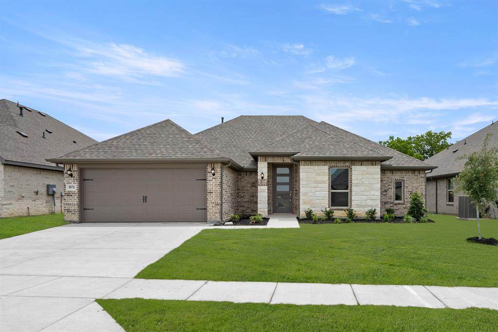 1076 Foxtail Drive - Photo 1