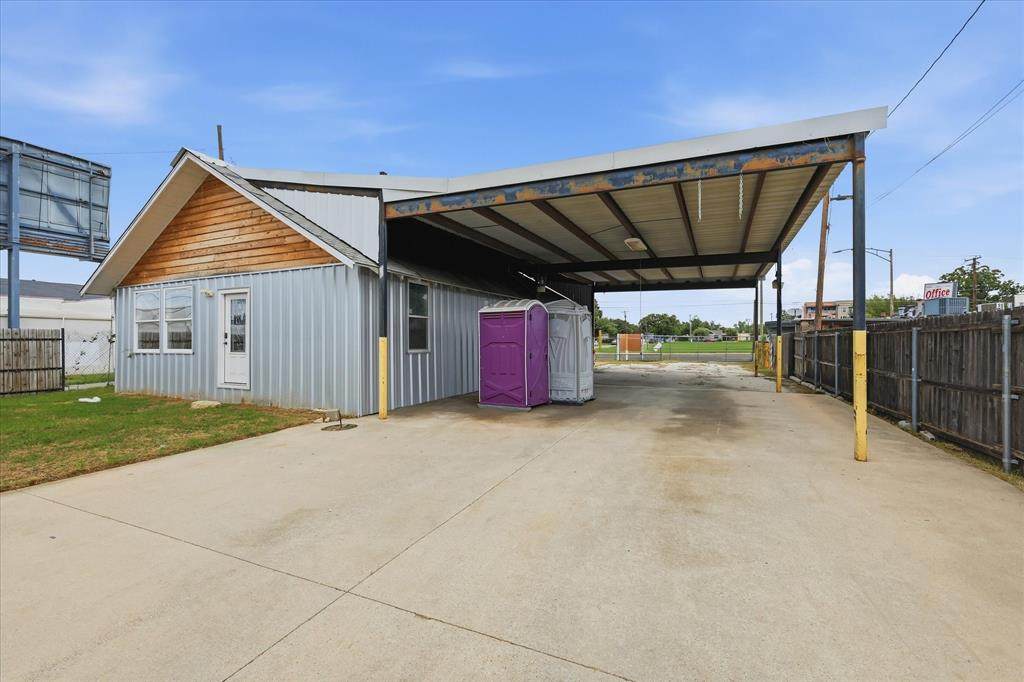 2800 Belknap - Photo 1