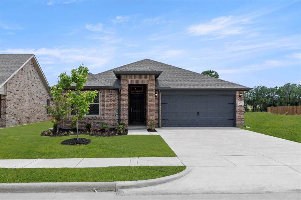 1633 Elle Lane - Photo 1