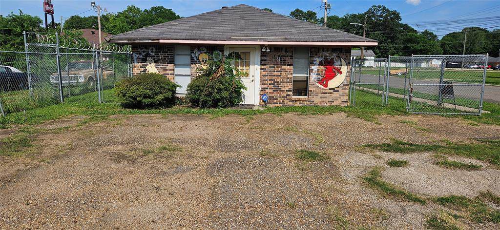 3815 Velva Avenue - Photo 1