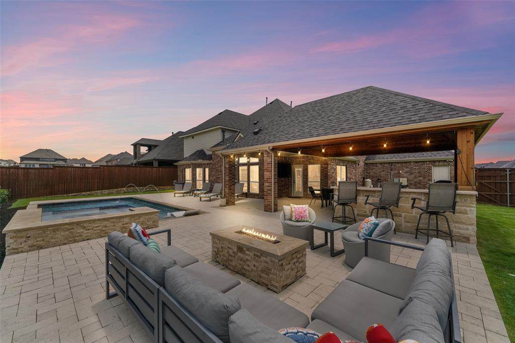 701 Featherstone Lane - Photo 1