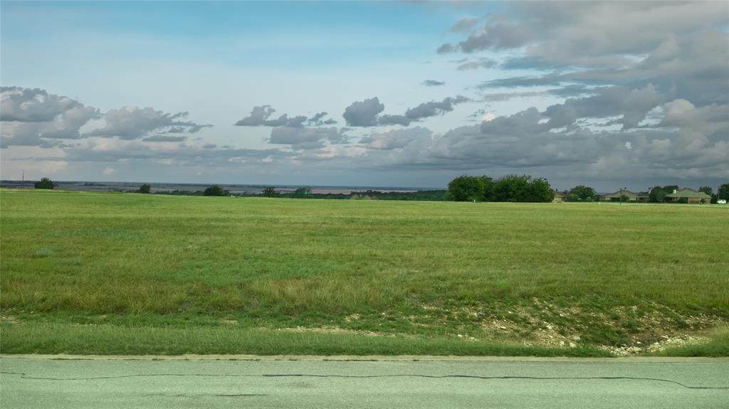 7132 Retreat Boulevard - Photo 1