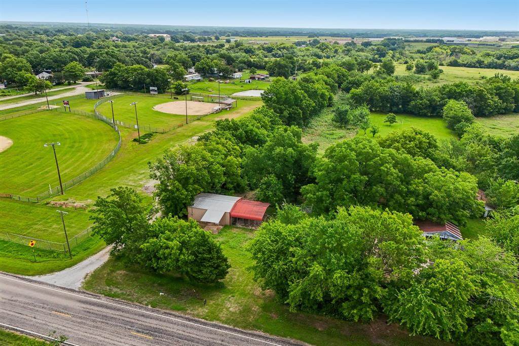 5549 Fm 513 - Photo 1