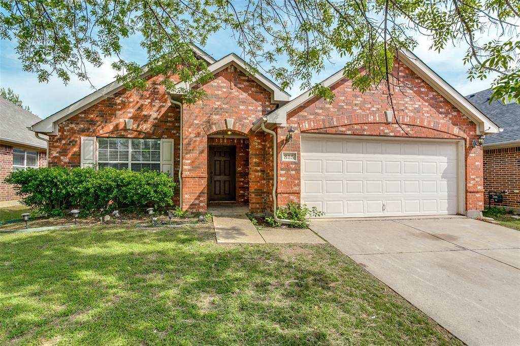 815 Creekside Drive - Photo 1
