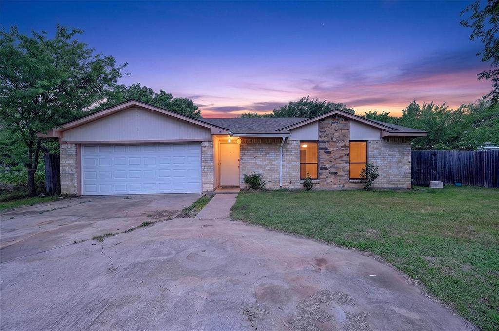 207 Water Lane - Photo 1
