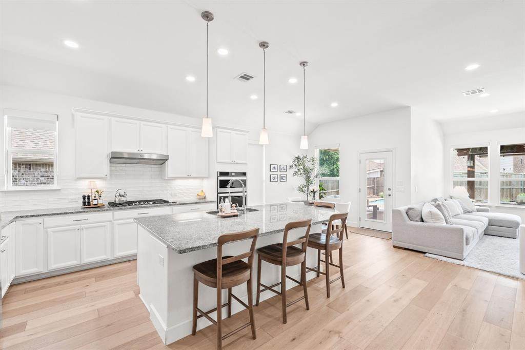 5305 Cardiff Court - Photo 1