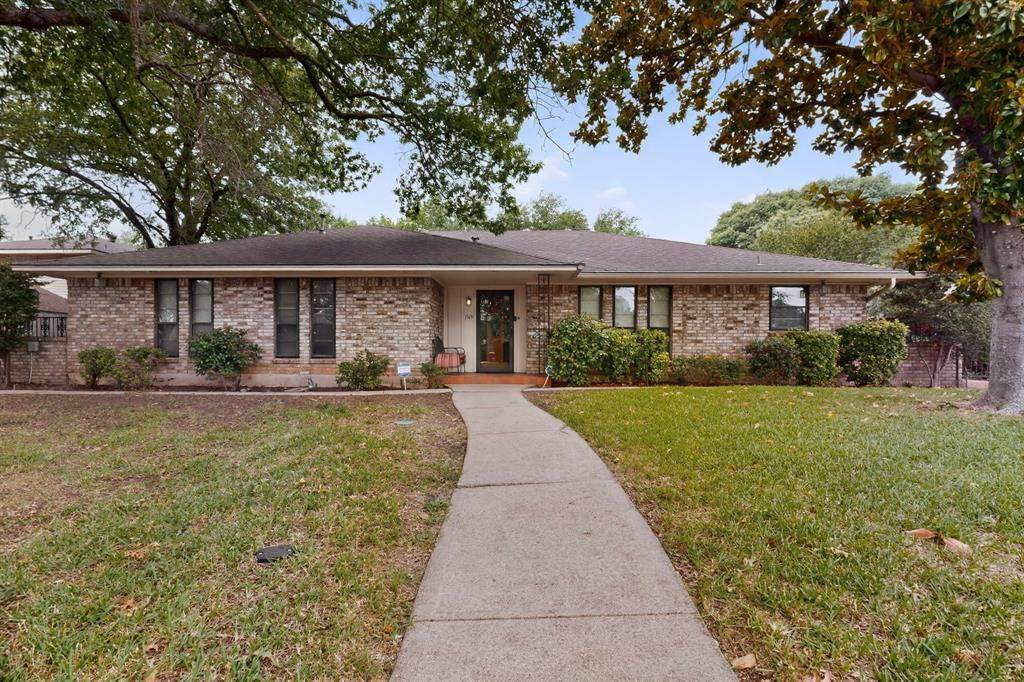 1305 Briarbrook Drive - Photo 1