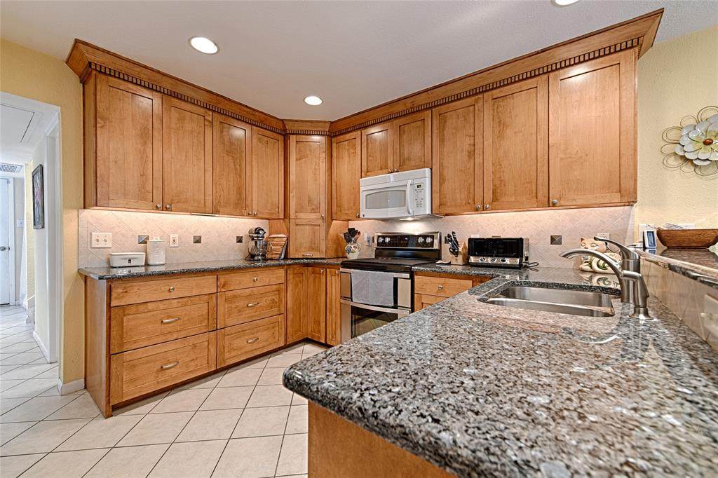 2954 Woodcroft Circle - Photo 1