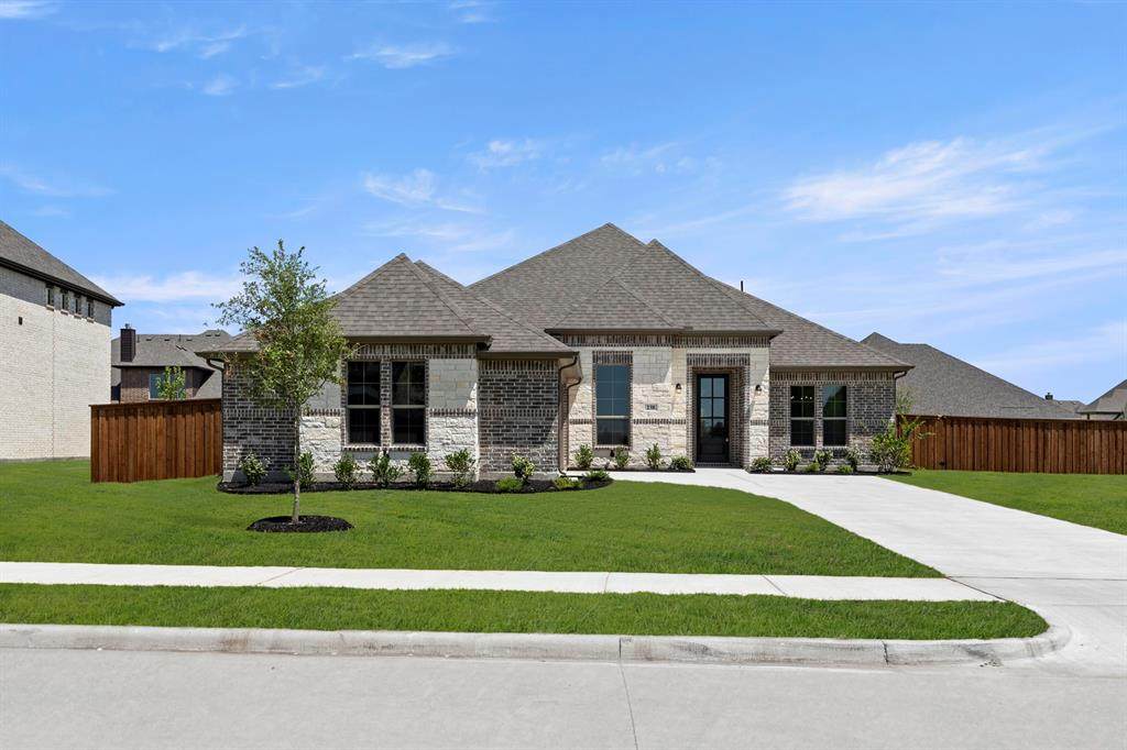 238 Harmony Avenue - Photo 1