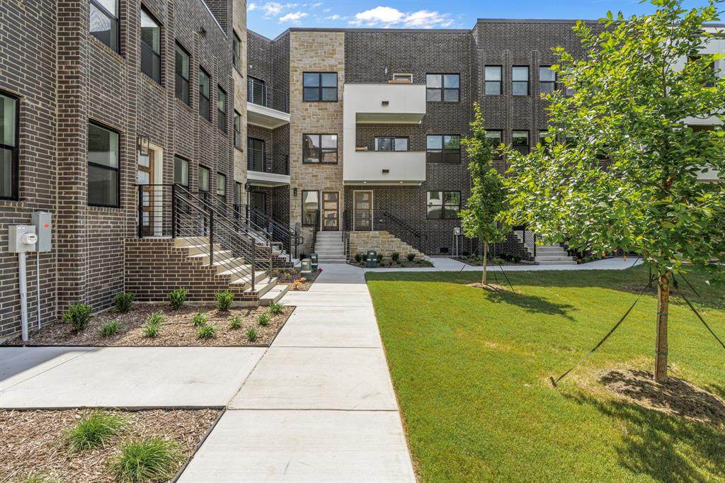 304 Golden Bell Lane - Photo 1