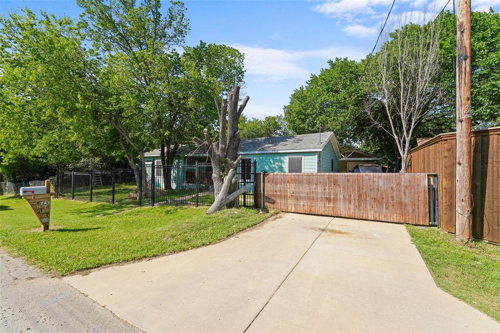 12809 Sultana Street - Photo 1