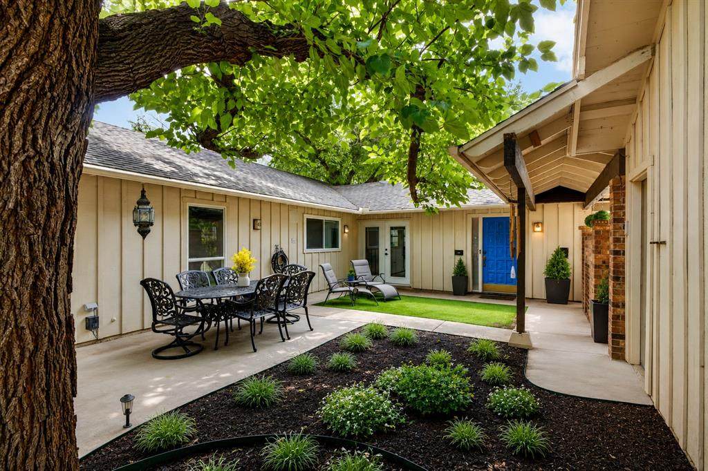 5310 Westminster Court - Photo 1