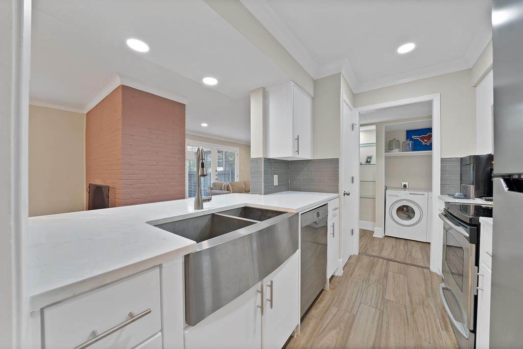 5904 Sandhurst Lane - Photo 1