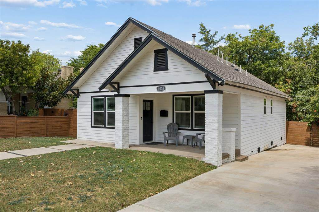 1008 Oak Cliff Boulevard - Photo 1