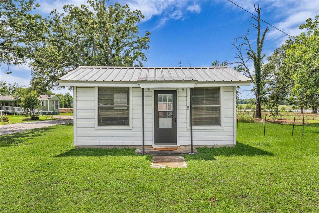 815 Fairway Street - Photo 1