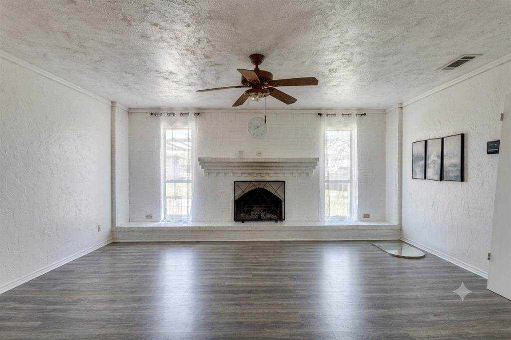 501 Sunrise Drive - Photo 1
