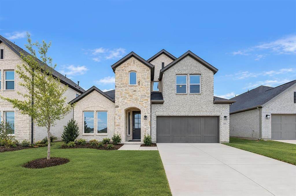 511 Wisteria Street - Photo 1