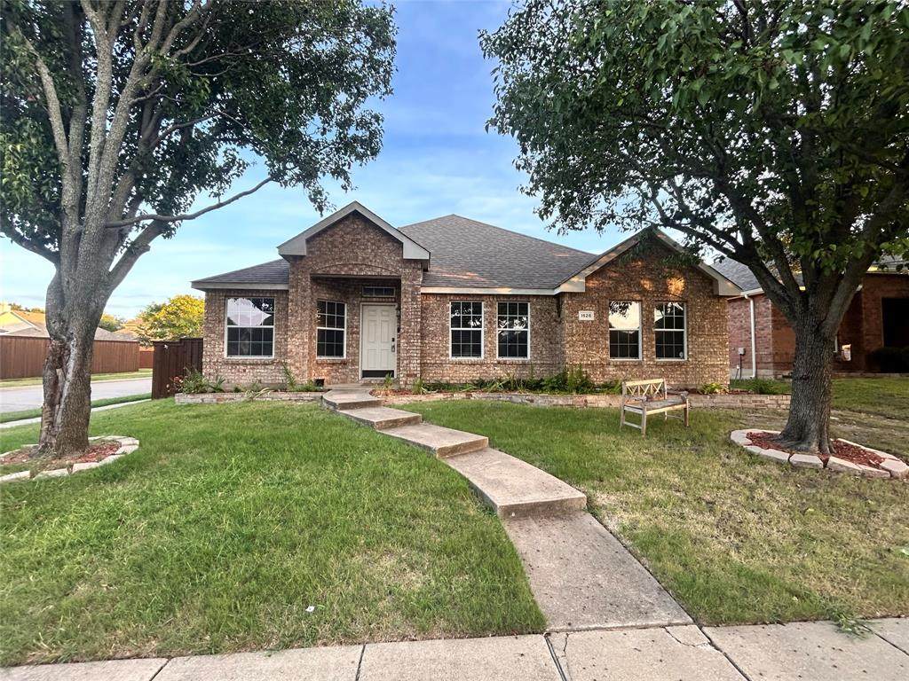 1528 Silver Spur Drive - Photo 1