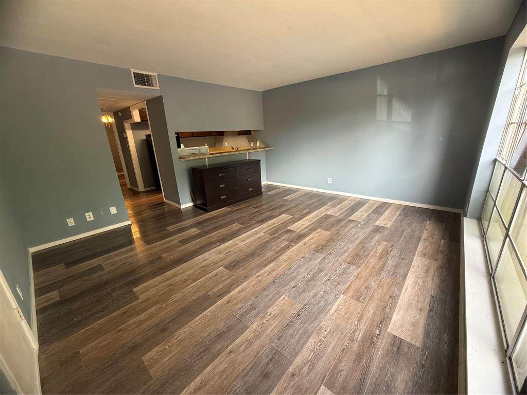 1820 Kings Highway - Photo 1