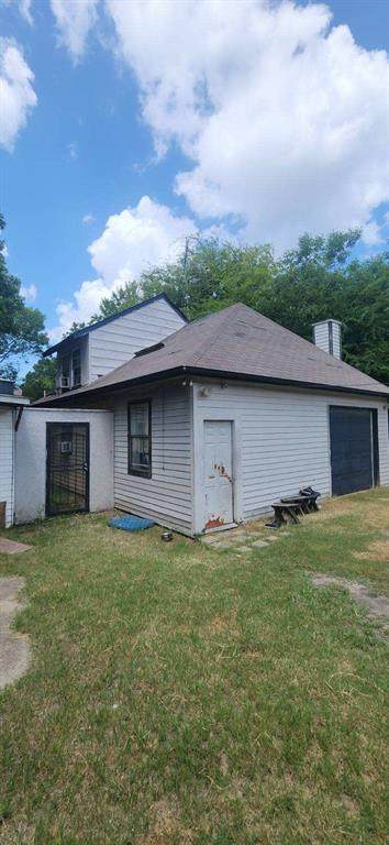 2457 Elmwood Drive - Photo 1