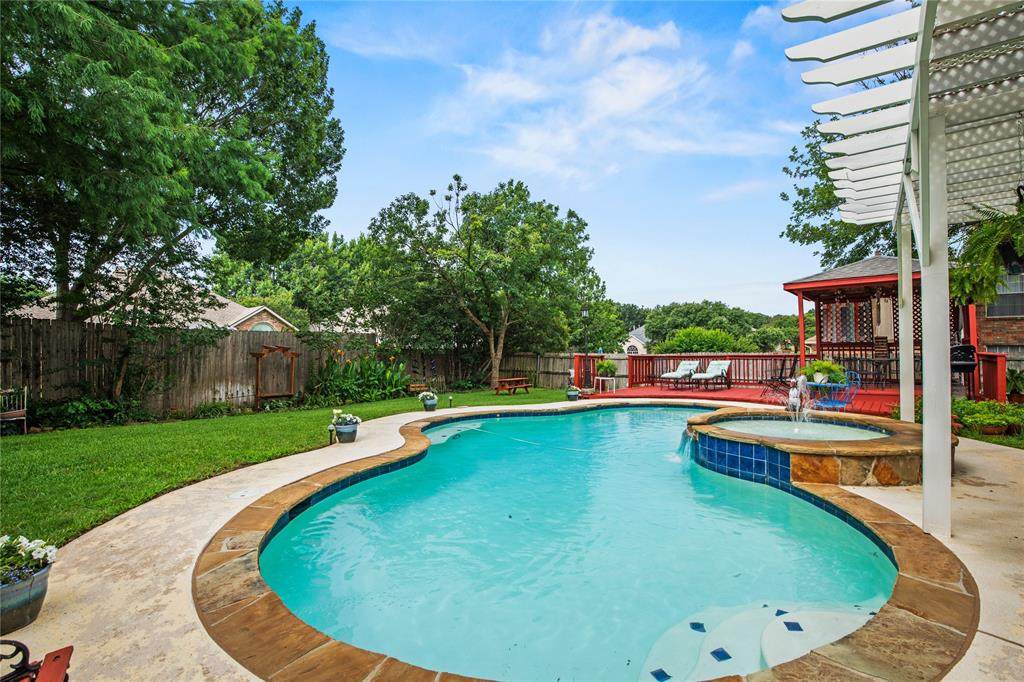 7604 Oak Knoll Drive - Photo 1