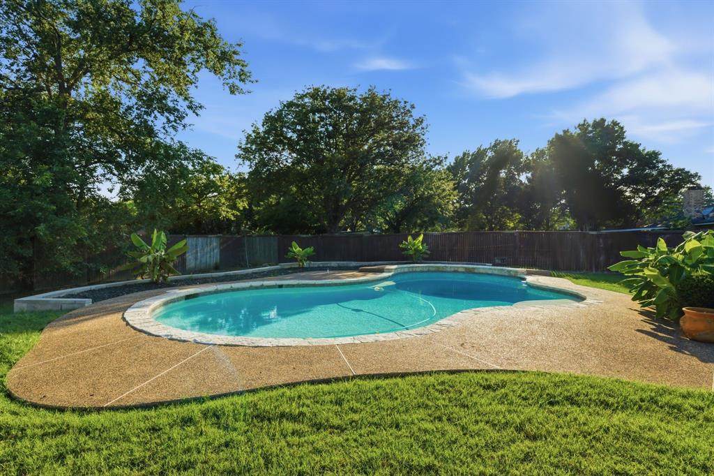 8516 Crestview Drive - Photo 1