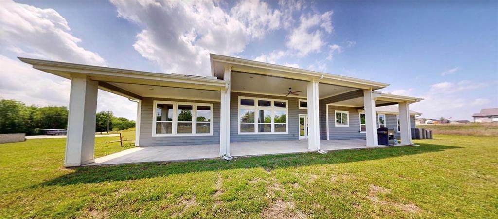 2737 Eastridge Boulevard - Photo 1