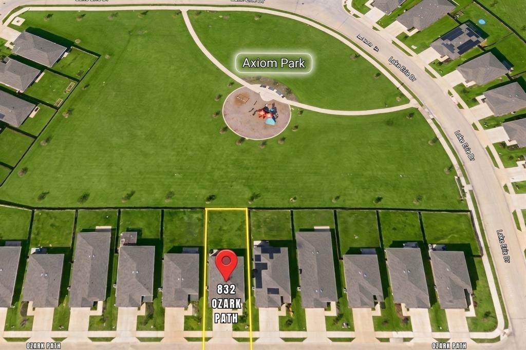 832 Ozark Path - Photo 1