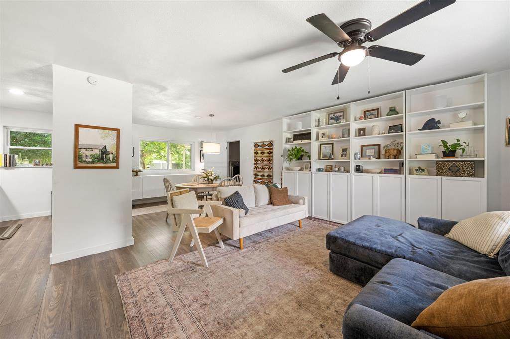 2901 Janet Court - Photo 1